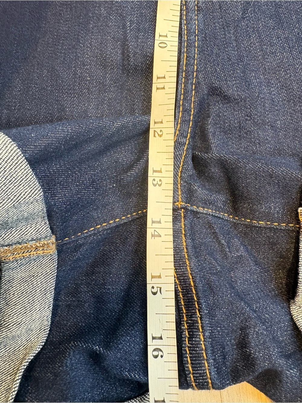 Old Navy Mid Rise Boyfriend Dark Blue Cuffed Denim Shorts Plus Size 26 NWT - Picture 5 of 11